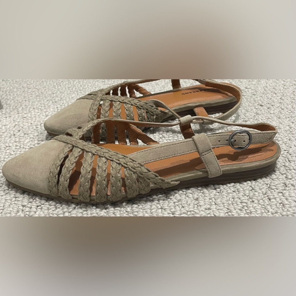 Lucky Brand Barima Slingback Suede Flat Sandal SIZE 8M in color DUNE